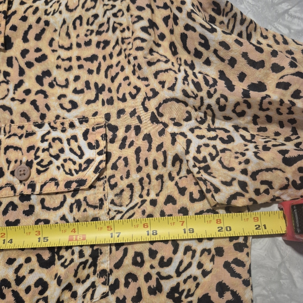Cheetah print blouse - Picture 7 of 10